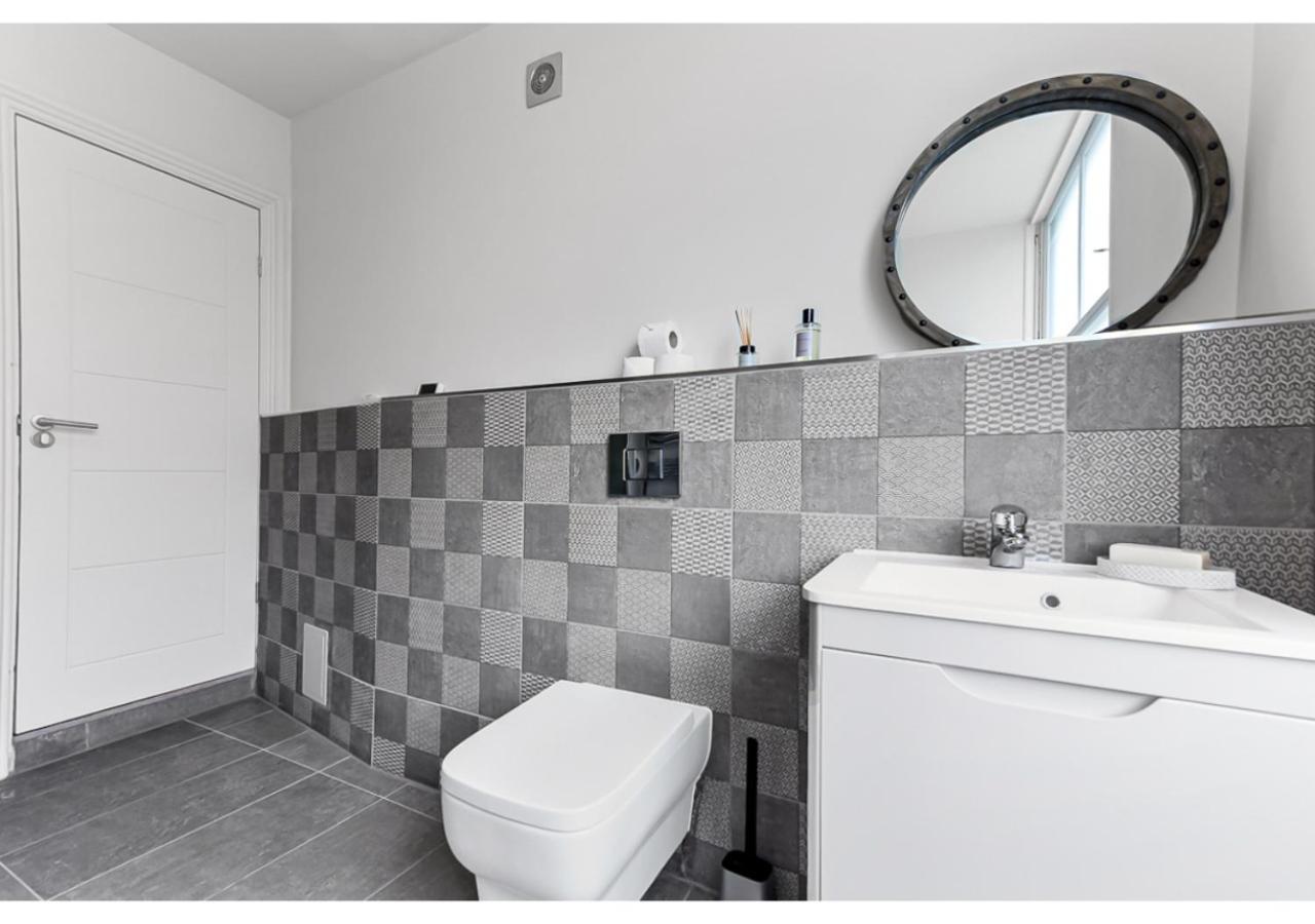 Upscale Urban Haven: Luxury Flat Apartment London Exterior photo