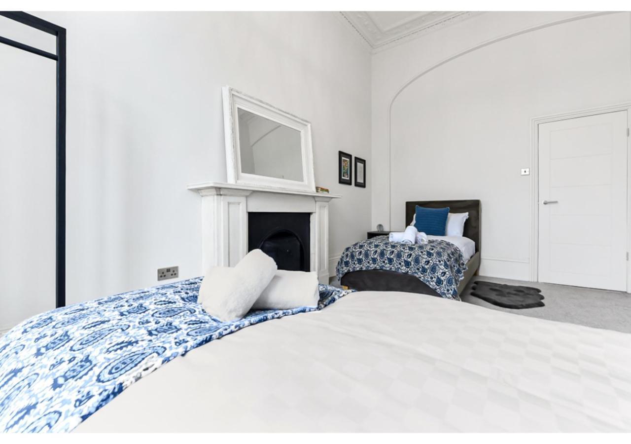 Upscale Urban Haven: Luxury Flat Apartment London Exterior photo