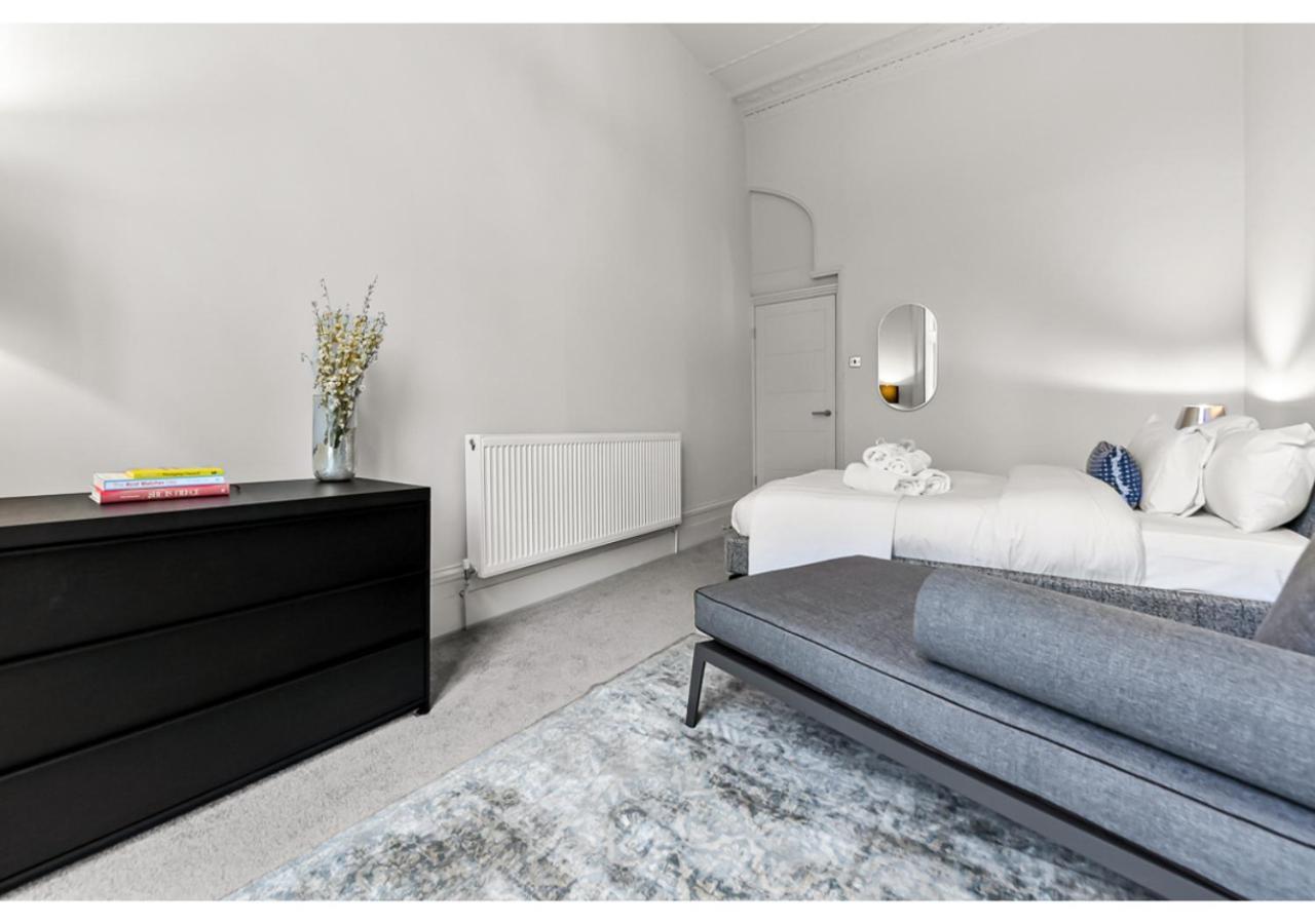 Upscale Urban Haven: Luxury Flat Apartment London Exterior photo